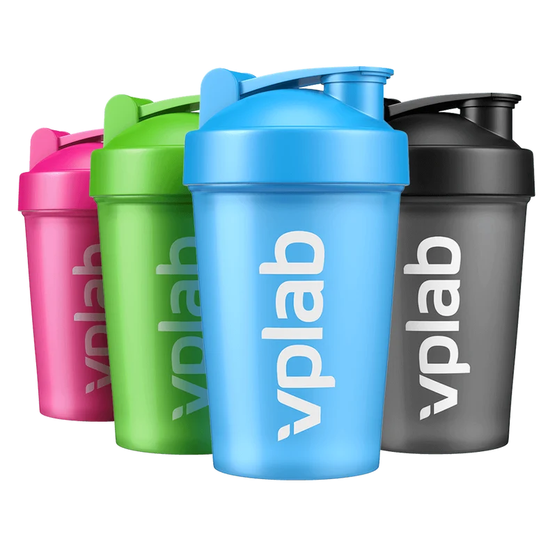 Shaker with blender ball