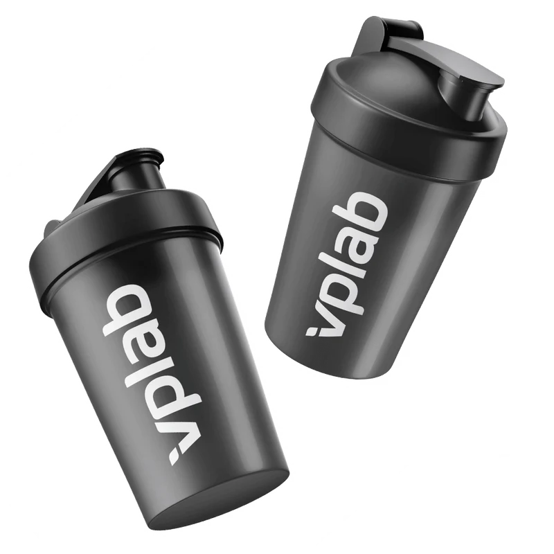 Shaker with blender ball