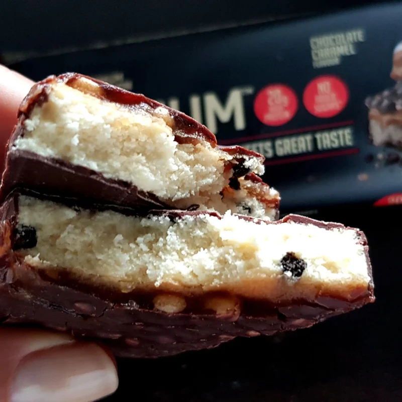 Optimum Nutrition, Whipped Bar Chocolate Caramel - baton białkowy z masą a la ptasie mleczko, karmelem i czekoladą