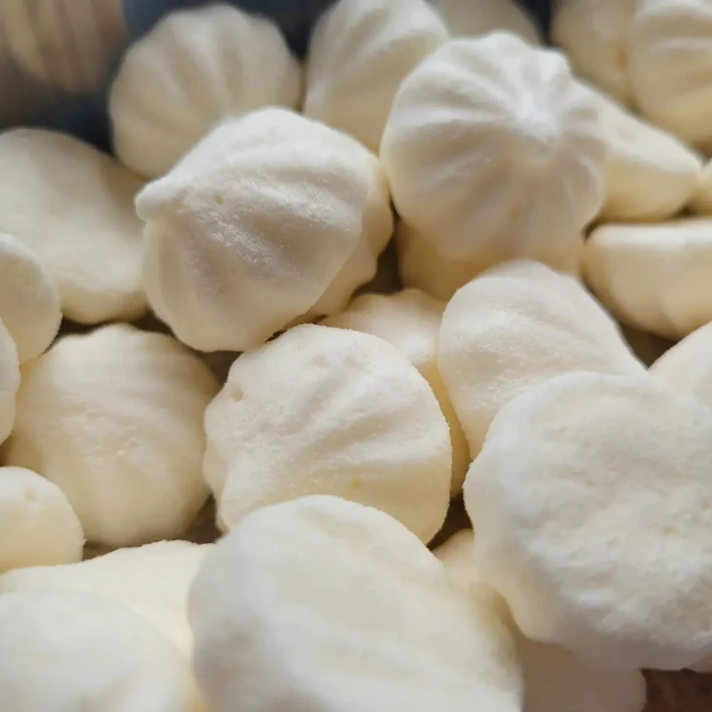 Locco Meringue Natural Creamy 1kcal - bezy bez cukru z erytrytolem i stewią, 1kcal w sztuce, smak kremowej śmietanki