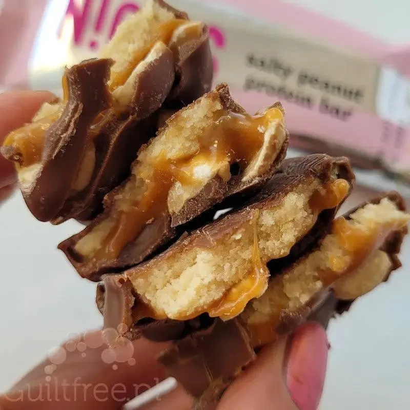 N!ck's Nicks Salty Peanut Protein Bar 203 kcal - baton proteinowy w czekoladzie mlecznej z Orzeszkami Ziemnymi