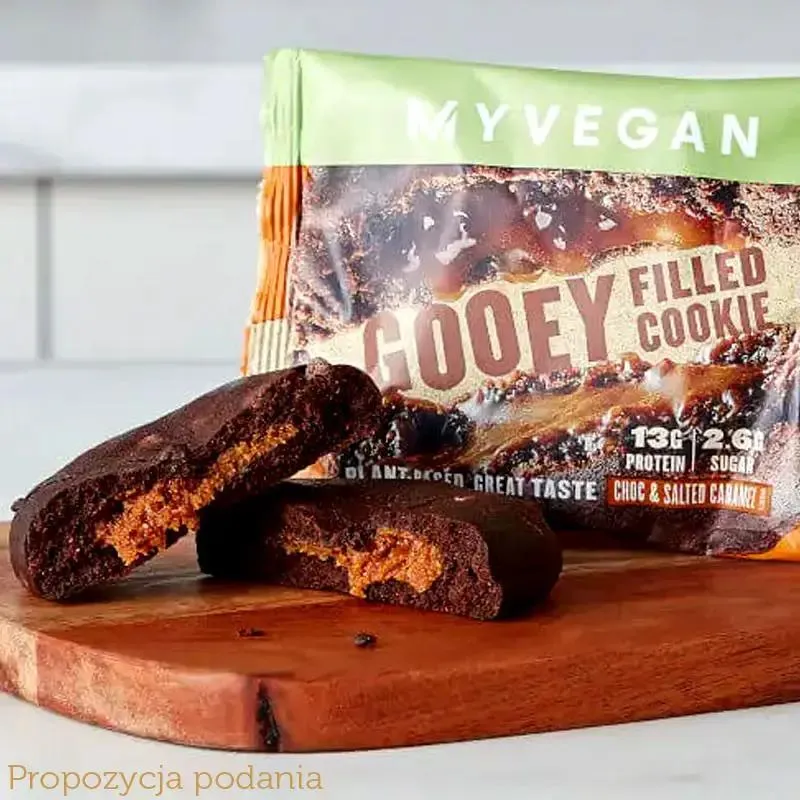 MyProtein Vegan Gooey Filled Protein Cookie Chocolate & Salted Caramel - wegańskie ciastko białkowe