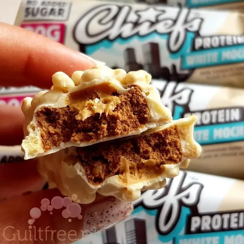 Chiefs White Chocolate Mocha - baton proteinowy, Kawa & Biała Czekolada,20g białka & 200kcal