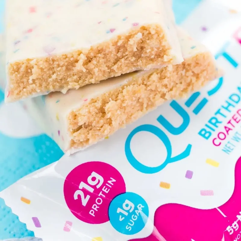 Quest Bar Birthday Cake baton proteinowy 21g białka